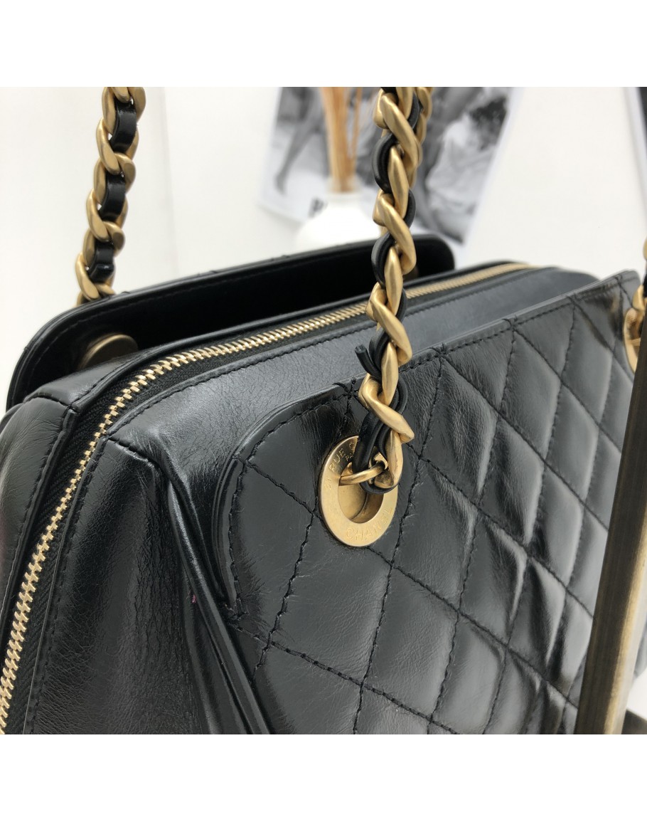 Chanel matelasse chain hot sale shoulder bag